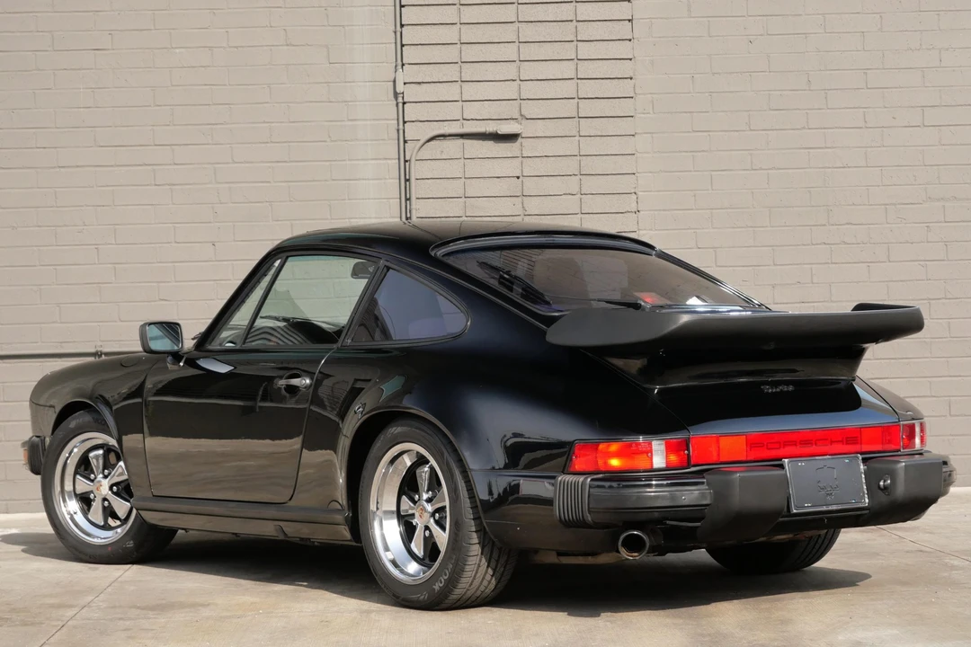 1987 Porsche 911 Carrera 3.2 - Image 10 of 31