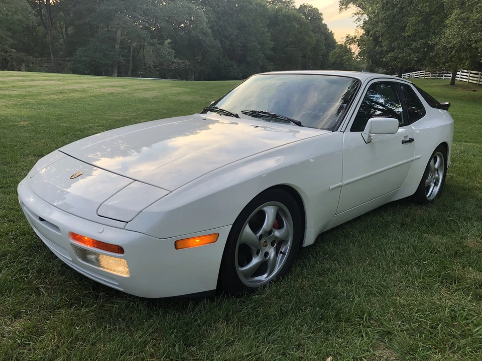 1987 Porsche 944 Turbo - Image 9 of 31