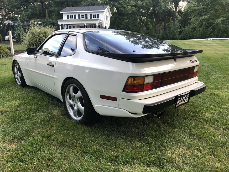 1987 Porsche 944 Turbo - Image 11 of 31