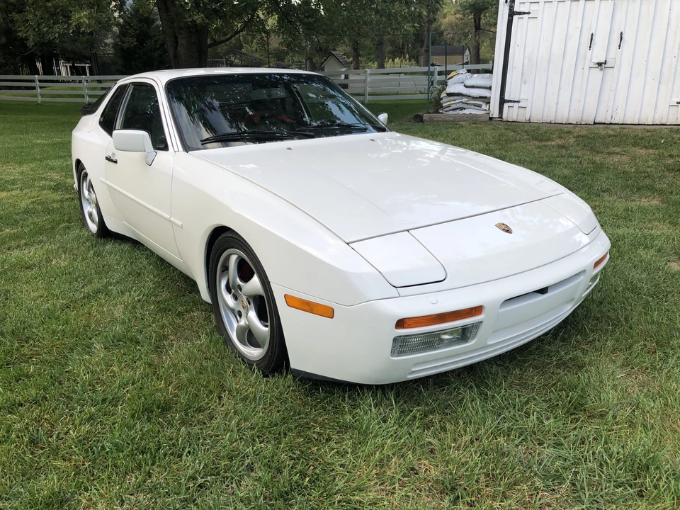 1987 Porsche 944 Turbo - Image 2 of 31