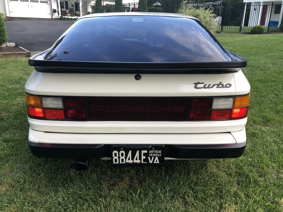 1987 Porsche 944 Turbo - Image 14 of 31