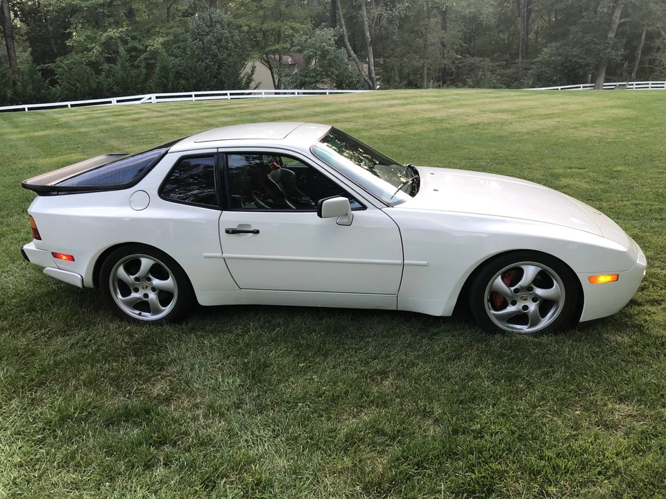 1987 Porsche 944 Turbo - Image 20 of 31