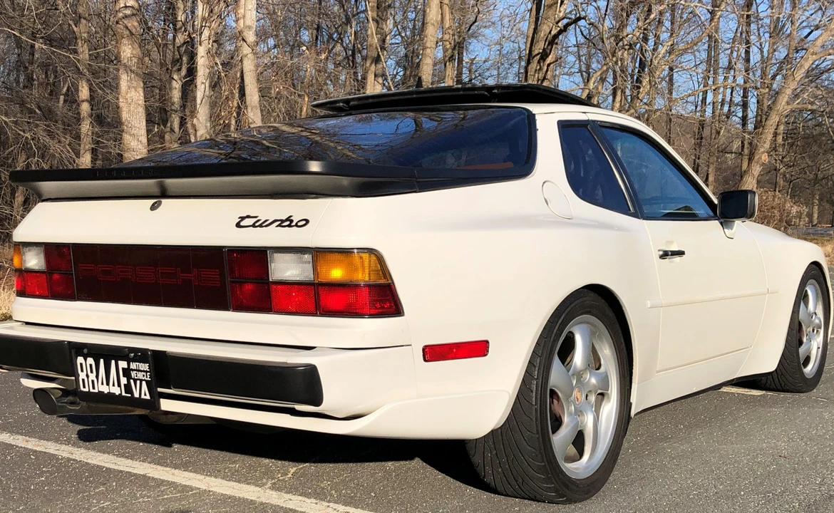 1987 Porsche 944 Turbo - Image 22 of 31