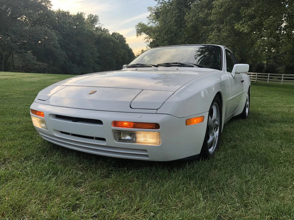 1987 Porsche 944 Turbo - Image 7 of 31