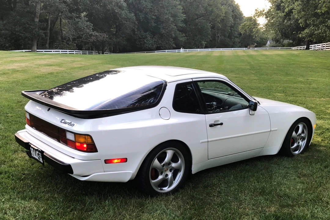 1987 Porsche 944 Turbo - Image 17 of 31