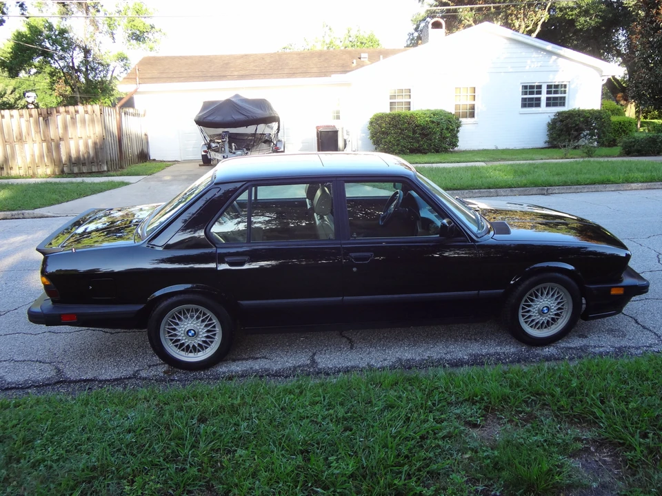 1988 BMW E28 M5 - Image 23 of 31