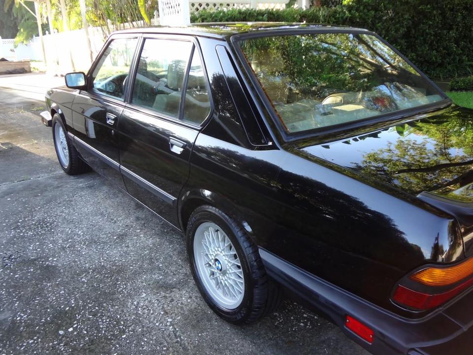 1988 BMW E28 M5 - Image 10 of 31