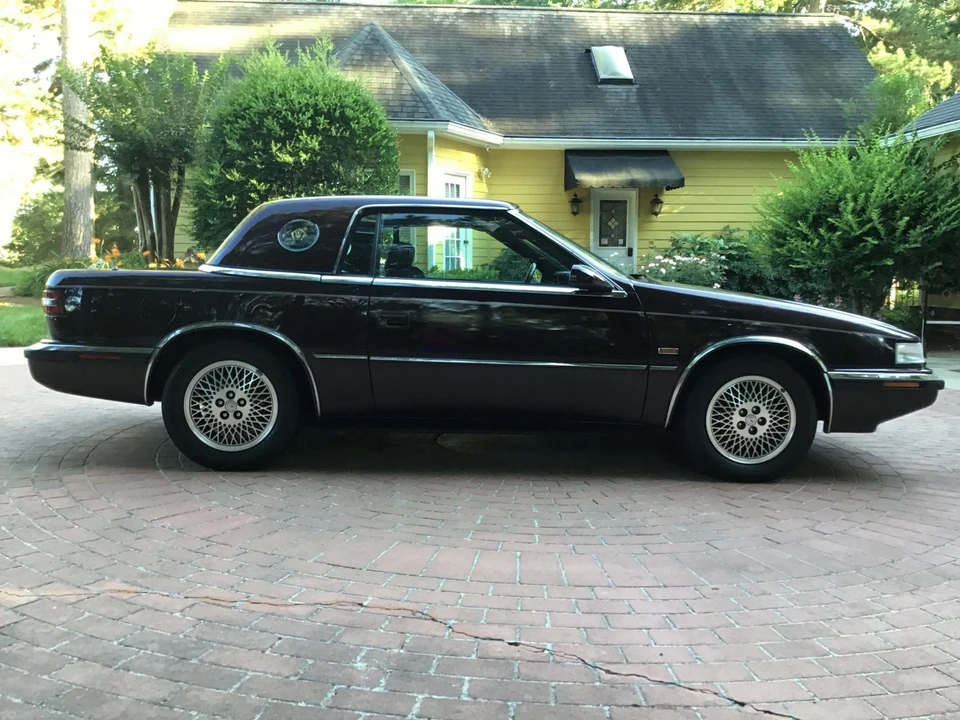 1989 Chrysler TC by Maserati - Image 14 of 31