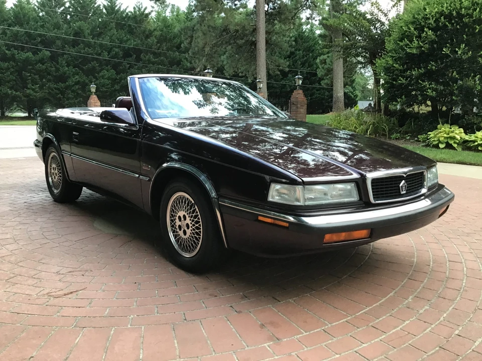 1989 Chrysler TC by Maserati - Image 26 of 31