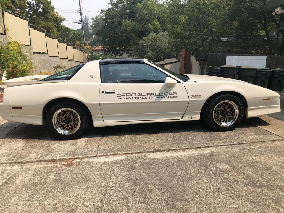 1989 Pontiac Firebird Trans Am 3rd Gen - Image 13 of 31