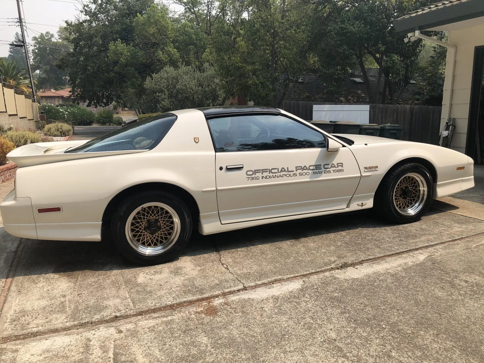 1989 Pontiac Firebird Trans Am 3rd Gen - Image 11 of 31