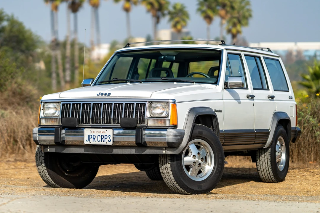 1990 Jeep XJ Cherokee - Image 2 of 31