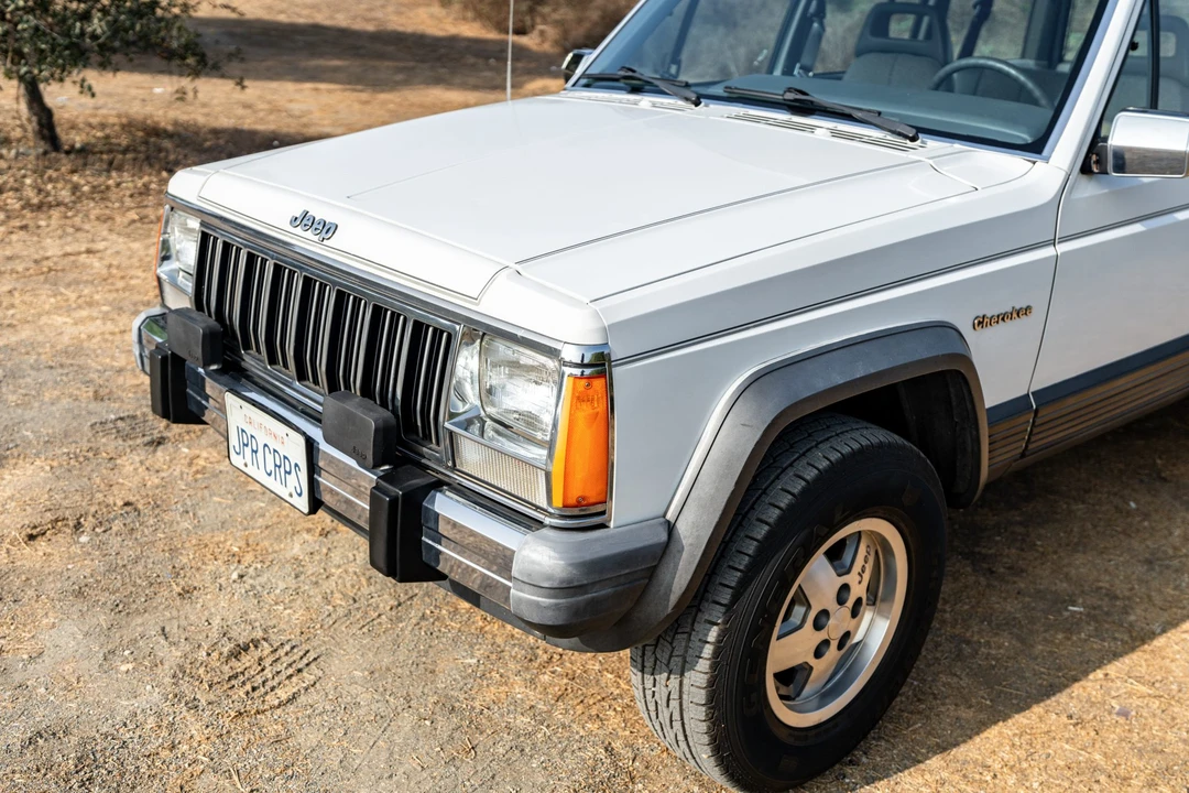 1990 Jeep XJ Cherokee - Image 16 of 31