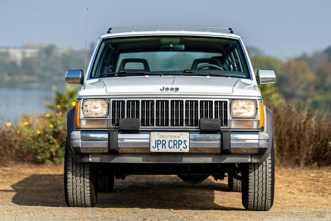 1990 Jeep XJ Cherokee - Image 10 of 31