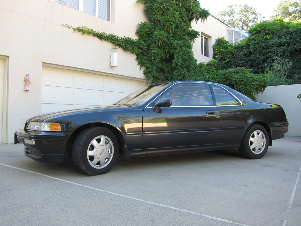1991 Acura Legend 2nd Gen - Image 24 of 31