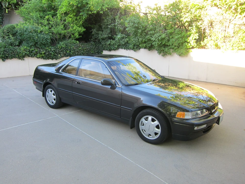 1991 Acura Legend 2nd Gen - Image 2 of 31