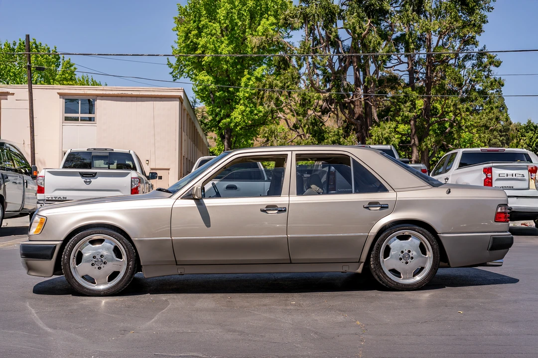 1992 Mercedes-Benz 500E & E500 - Image 9 of 31