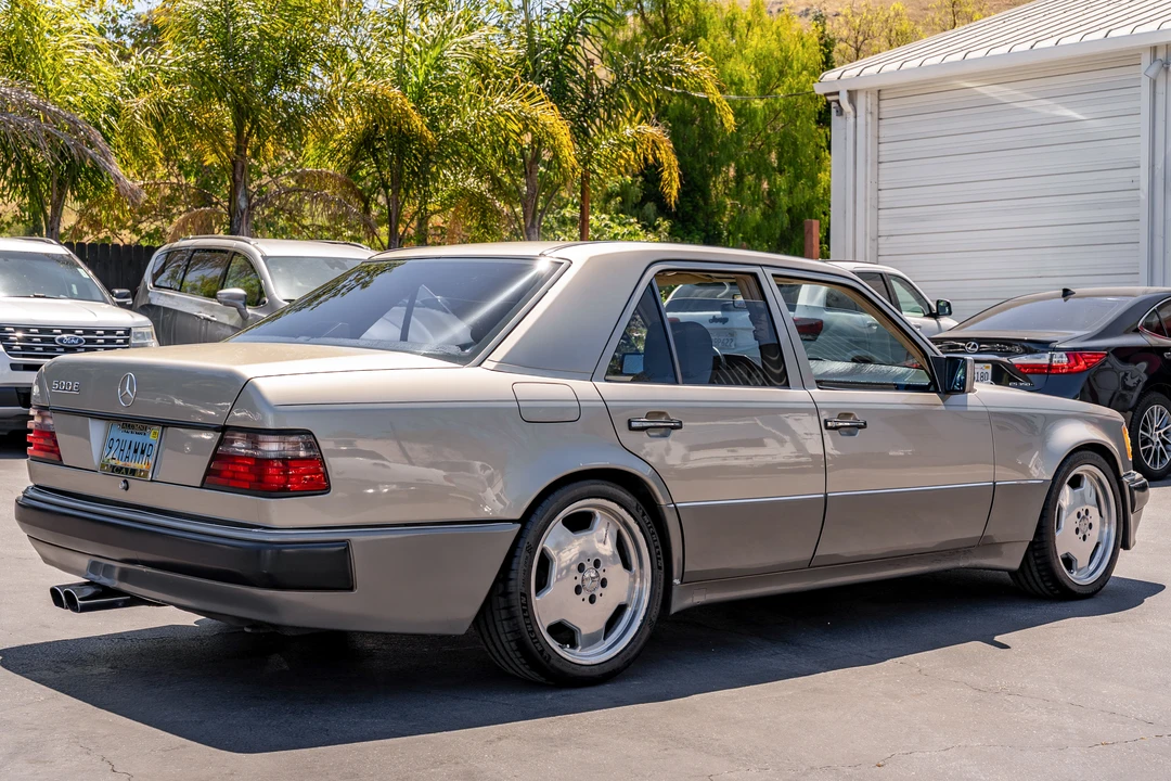 1992 Mercedes-Benz 500E & E500 - Image 6 of 31