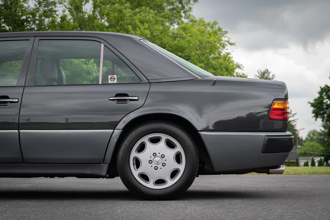 1992 Mercedes-Benz 500E & E500 - Image 19 of 31