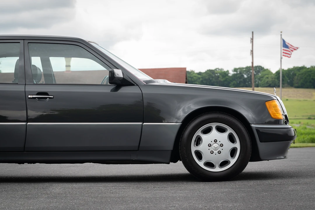 1992 Mercedes-Benz 500E & E500 - Image 17 of 31