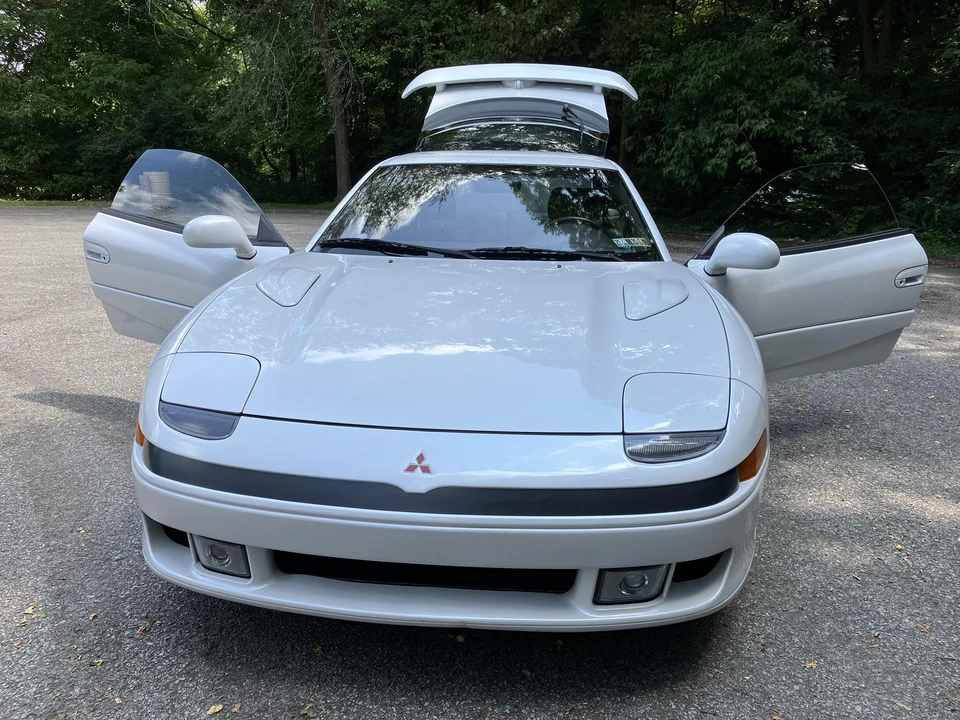 1992 Mitsubishi 3000GT Series 1 - Image 24 of 31