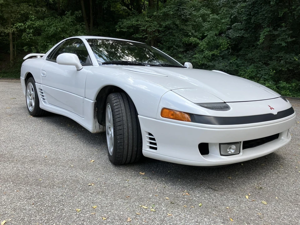 1992 Mitsubishi 3000GT Series 1 - Image 2 of 31