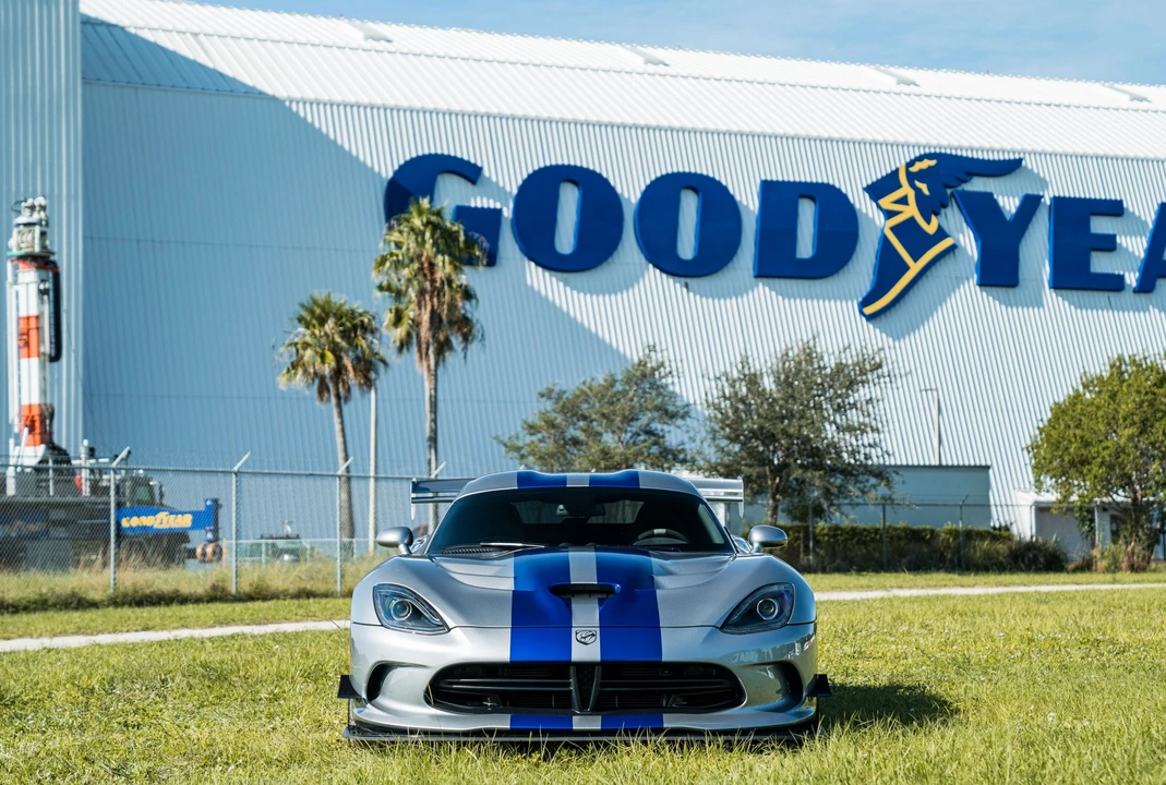 2016 Dodge Viper ACR 5th Gen - Image 11 of 31