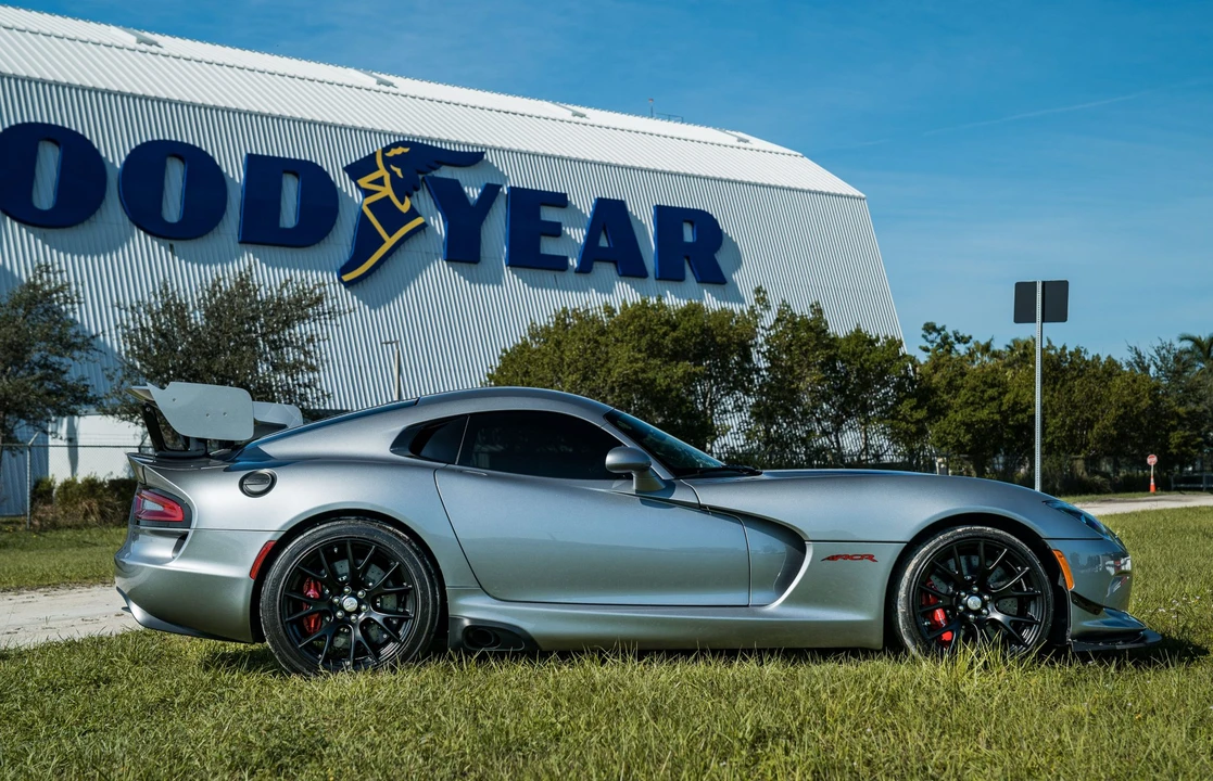 2016 Dodge Viper ACR 5th Gen - Image 2 of 31