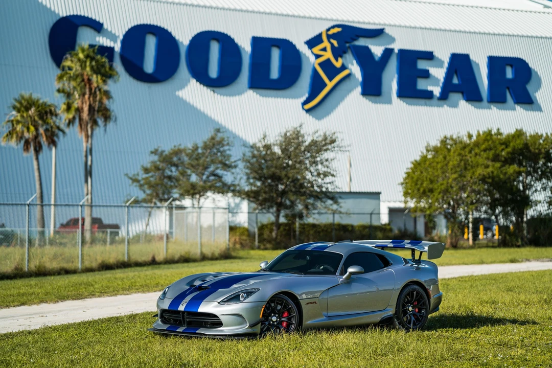 2016 Dodge Viper ACR 5th Gen - Image 14 of 31
