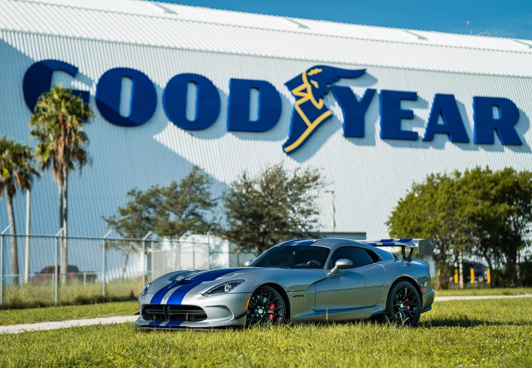 2016 Dodge Viper ACR 5th Gen - Image 15 of 31