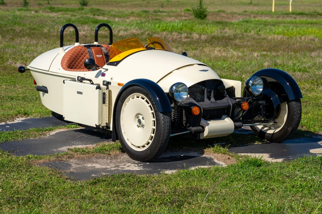 2023 Morgan Super 3 - Image 4 of 31
