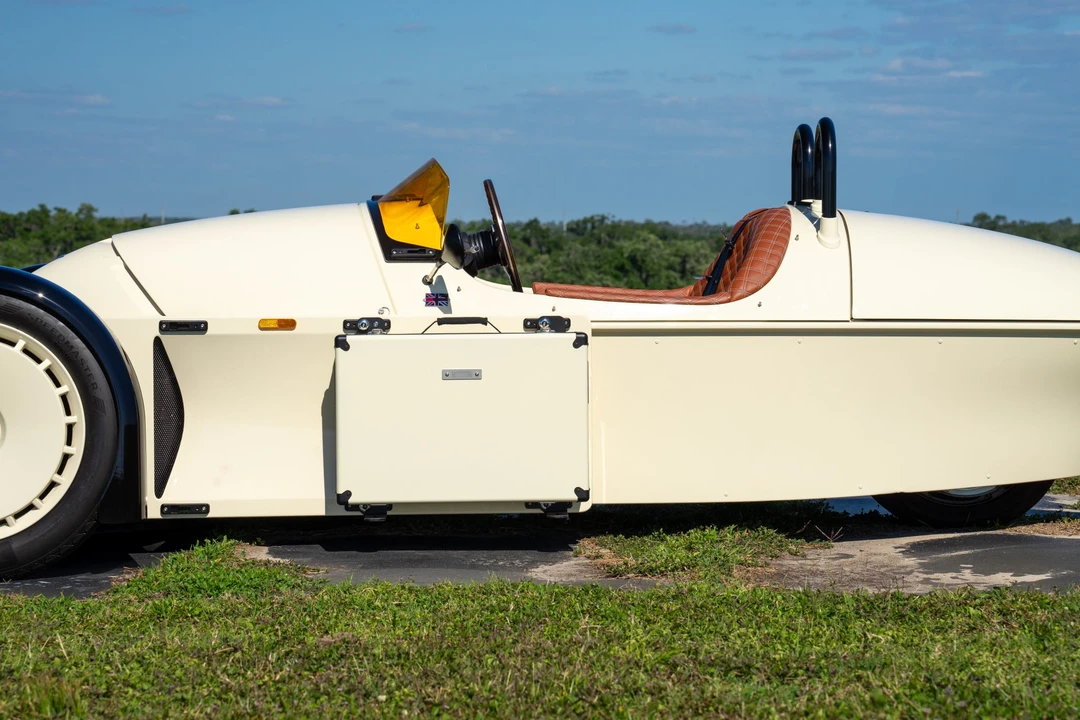 2023 Morgan Super 3 - Image 21 of 31