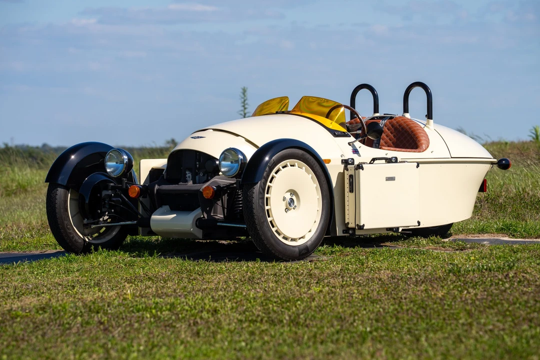2023 Morgan Super 3 - Image 15 of 31