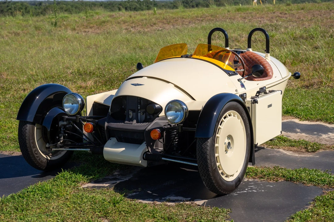 2023 Morgan Super 3 - Image 17 of 31