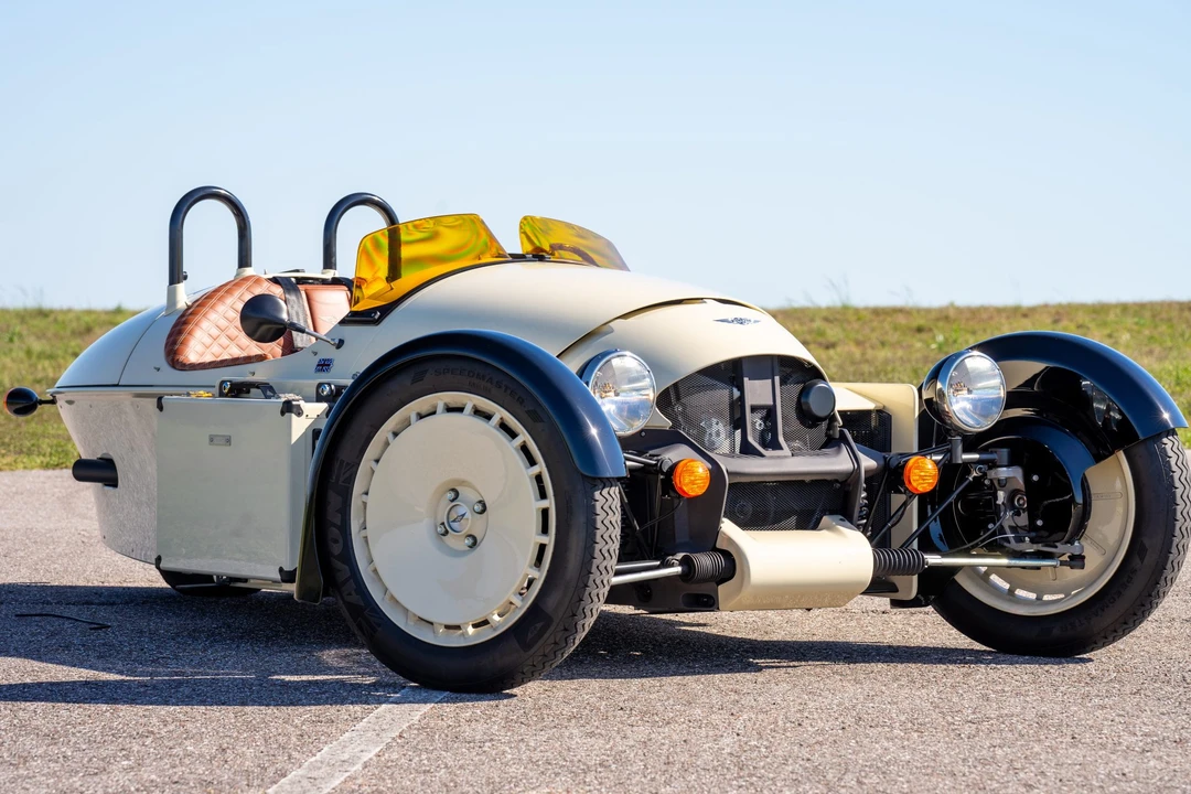 2023 Morgan Super 3 - Image 3 of 31