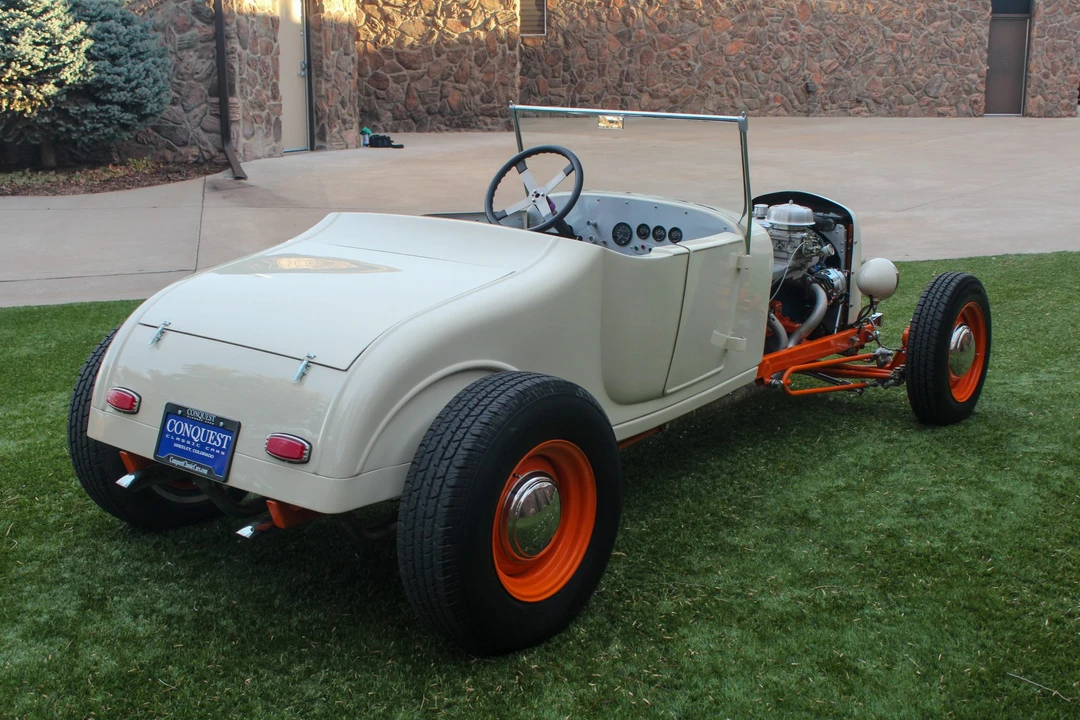 Ford Hot Rod - Image 7 of 31