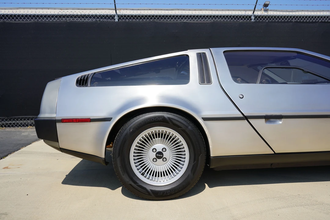 1982 DeLorean DMC-12 - Image 23 of 31