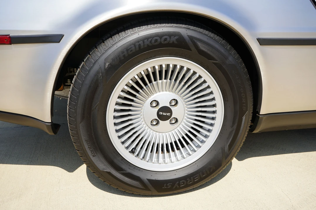 1982 DeLorean DMC-12 - Image 24 of 31