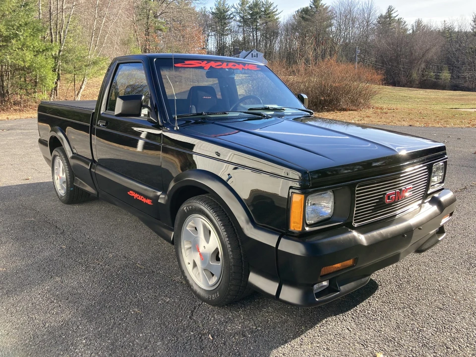 1991 GMC Syclone - Image 30 of 31