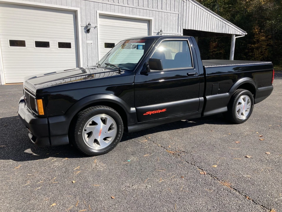 1991 GMC Syclone - Image 9 of 31