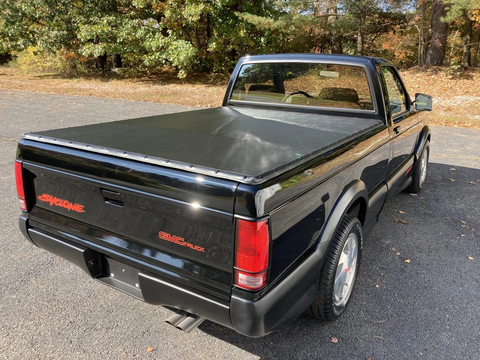 1991 GMC Syclone - Image 22 of 31