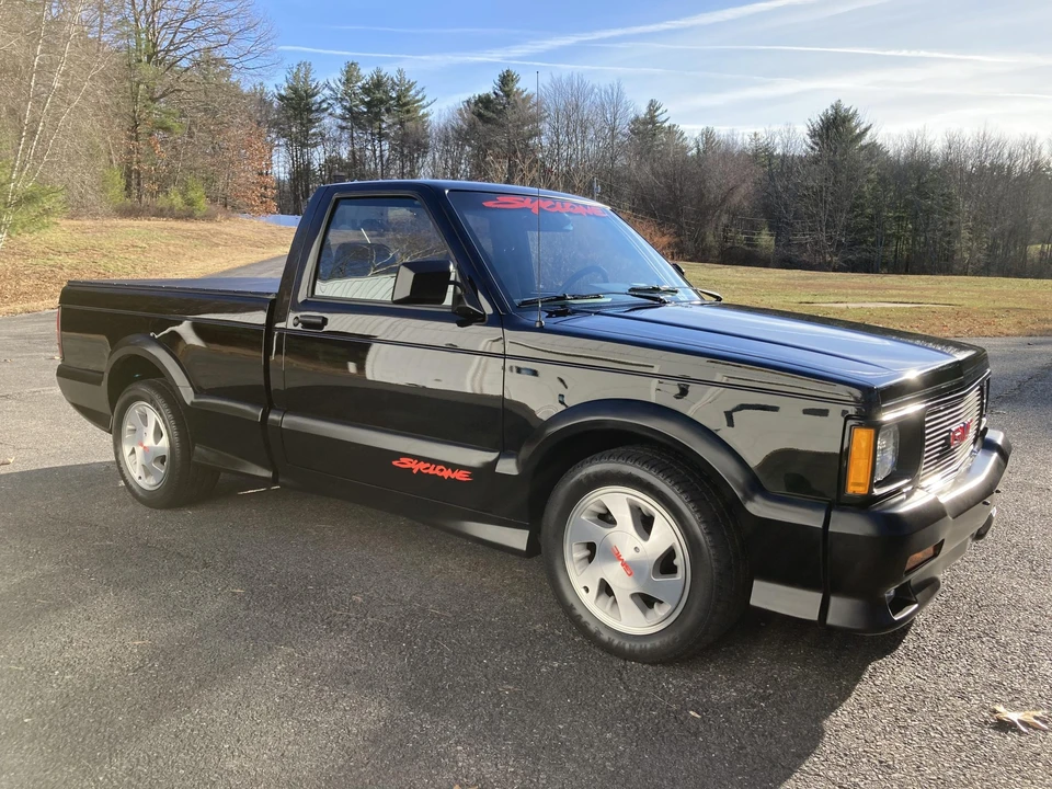 1991 GMC Syclone - Image 28 of 31