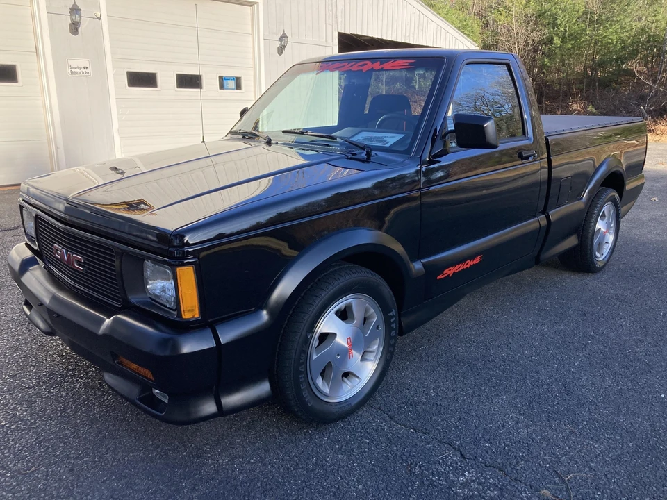 1991 GMC Syclone - Image 7 of 31