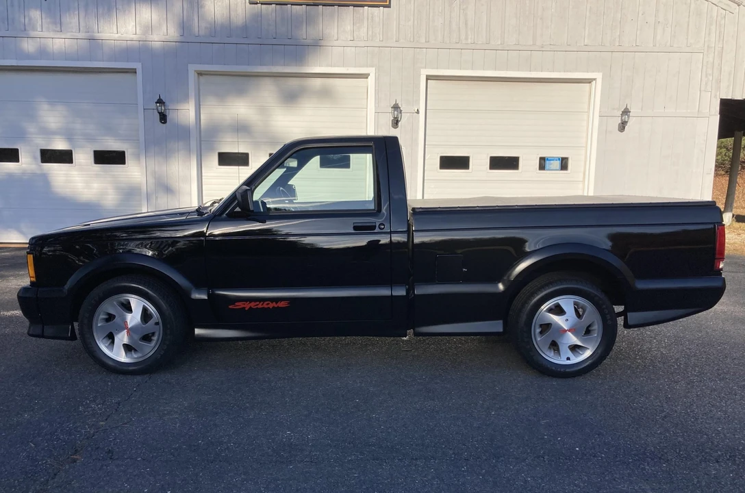 1991 GMC Syclone - Image 11 of 31