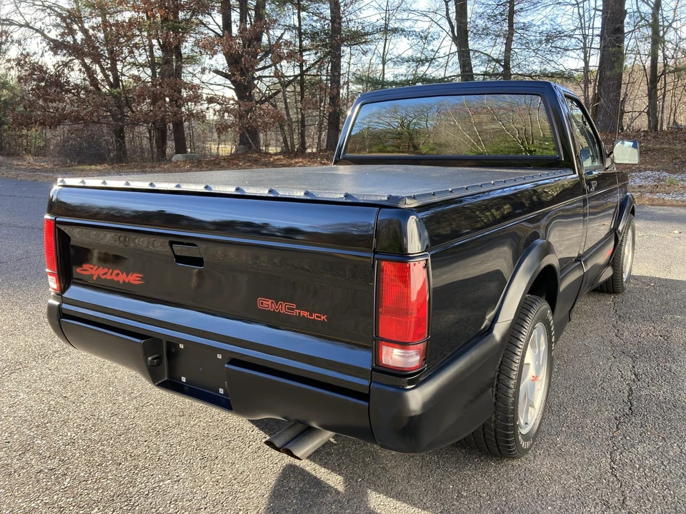 1991 GMC Syclone - Image 23 of 31