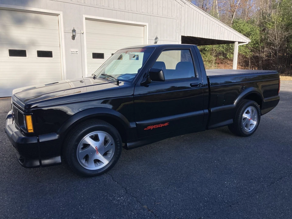 1991 GMC Syclone - Image 10 of 31