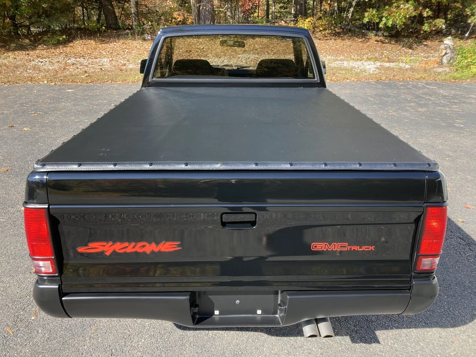 1991 GMC Syclone - Image 19 of 31