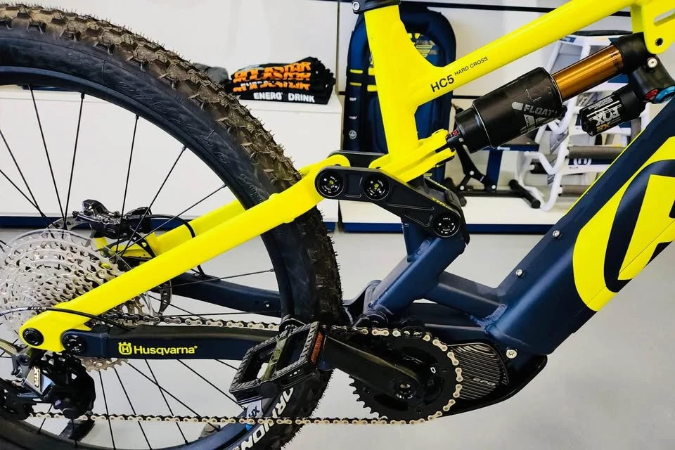 Husqvarna - Image 3 of 5