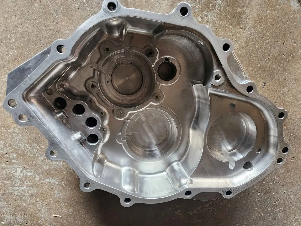 Parts & Memorabilia Gearboxes - Image 2 of 2