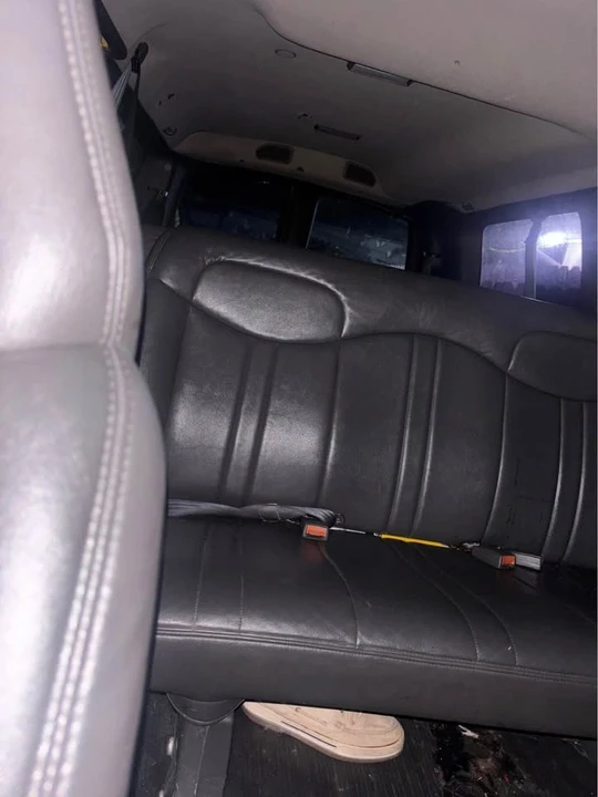 Chevrolet Express - Image 3 of 6